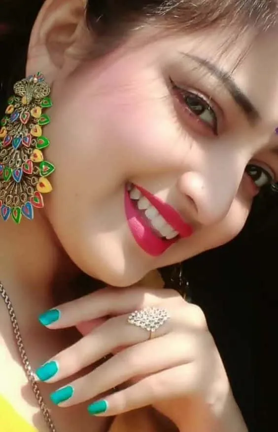 beautiful-girl-pic beautiful-girl-pic