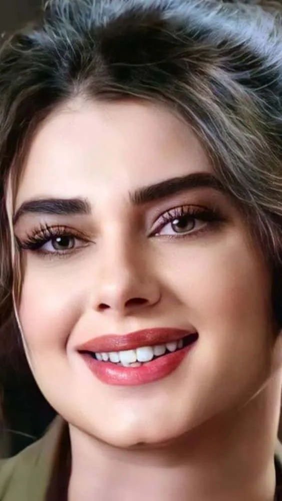 beautiful-girl-wallpaper beautiful-girl-wallpaper