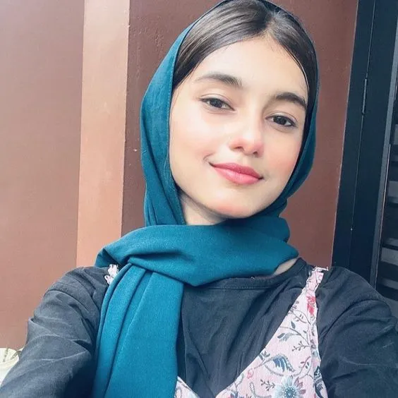 muslim girl image