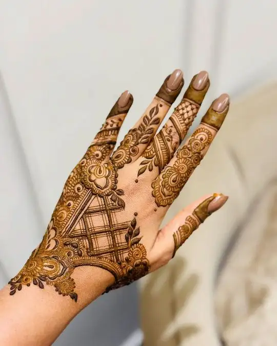 beautiful mehndi design