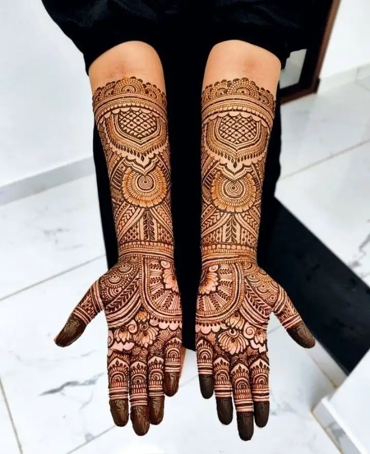 full hand mehndi design