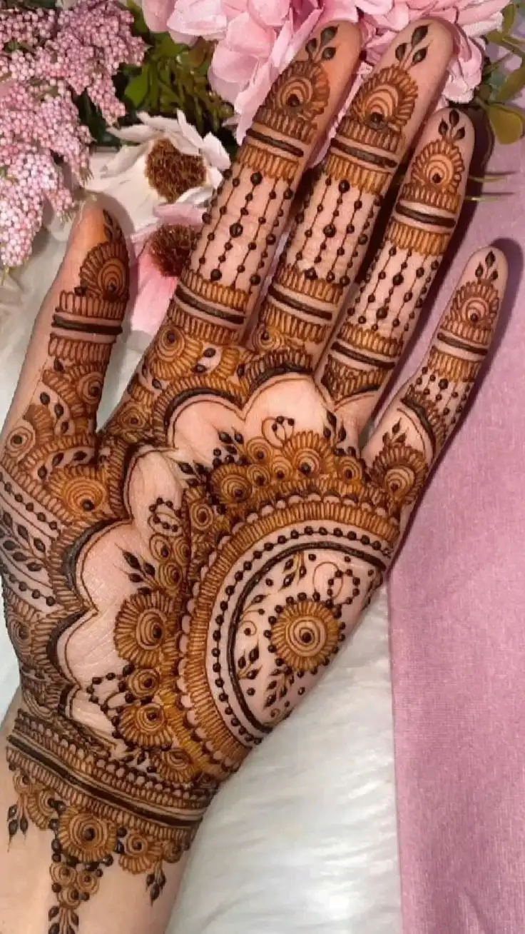 mehendi design front hand