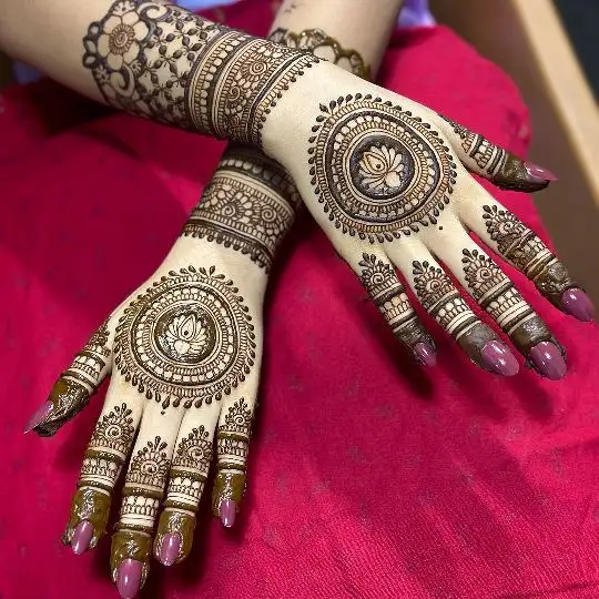 round mehndi design